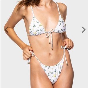 Blackbough Swim Set Liv Top + Liv Bottoms